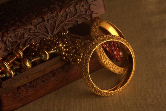 Prezzo dell’oro: quali fattori incidono nella sua variazione?
