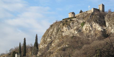 Il Castello dell'Innominato a Somasca in Veduta Aerea!