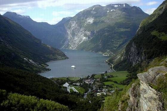 Crociera: La Terra dei Vichingi e i Fiordi Norvegesi