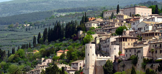 Tra i borghi dell'Umbria, Spello emerge per bellezza