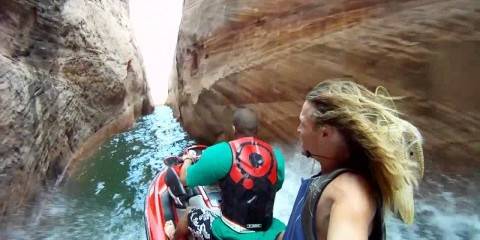 Con una Moto d'Acqua nello Strettissimo Canyon!