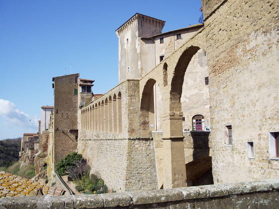 Tra i borghi più belli d'Italia c'è Pitigliano