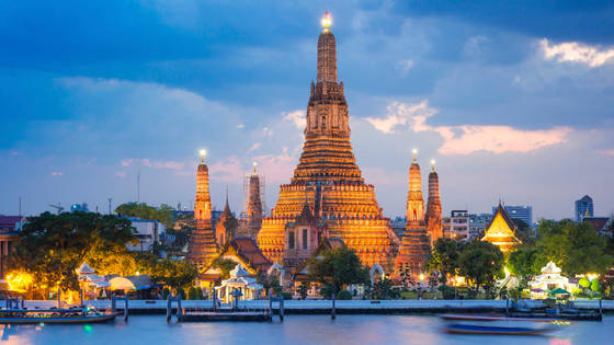 Viaggio verso Bangkok per iniziare a scoprire la Tahilandia