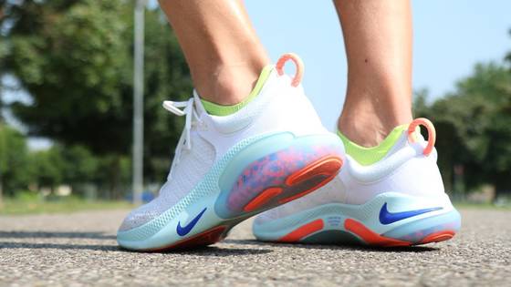 Con le nuove Nike colorate da running ogni allenamento sarà una vittoria