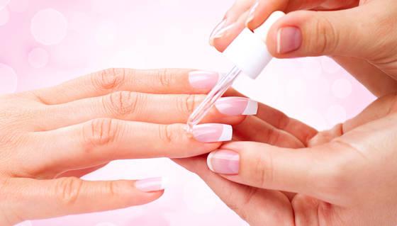 Nuova tecnica di manicure, la conoscete? 