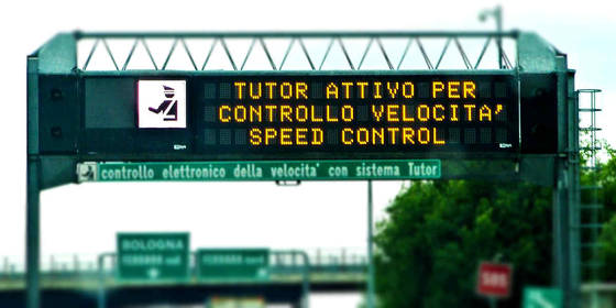 Multa per eccesso di velocità in autostrada. 