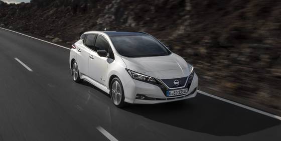 Nissan LEAF Best Car of the Year grazie a soluzioni avveniristiche Nissan