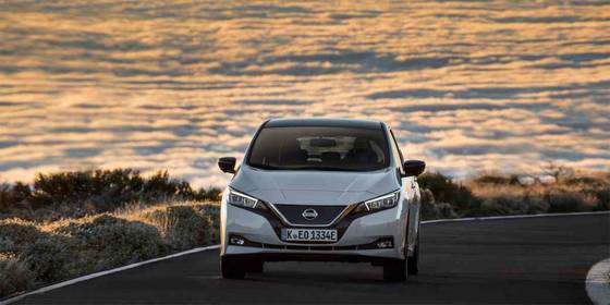 Nuova Nissan LEAF foto gallery della nuova auto elettrica Giapponese