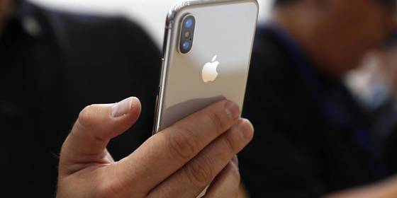 Le offerte degli operatori per iPhone X, un modo per averlo subito